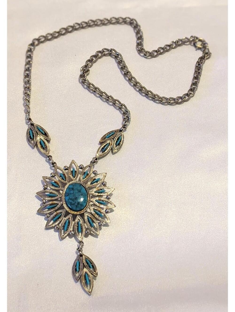 Vintage Zuni Style Faux Turquoise Set Pendant Necklace Silver Tone Tiered
